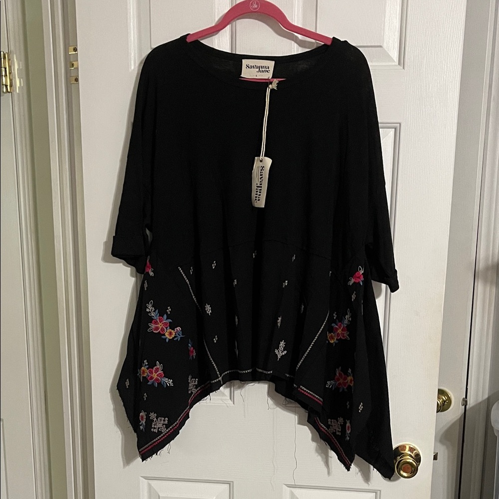 Savanna Jane Black Floral Tunic